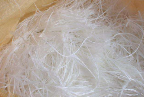 生产化纤的原料是什么？